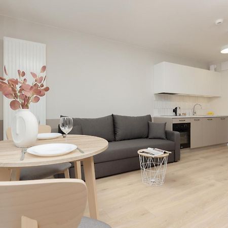 Aparthotel Mokotow Business Center By Noclegi Renters Warschau Exterior foto